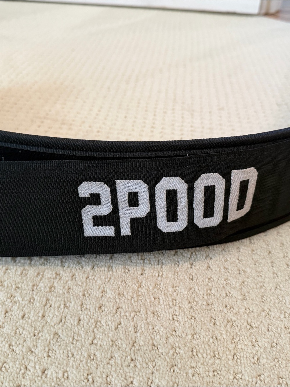 2POOD Black Weightlifting Belt for Women - Supportive Workout Belt